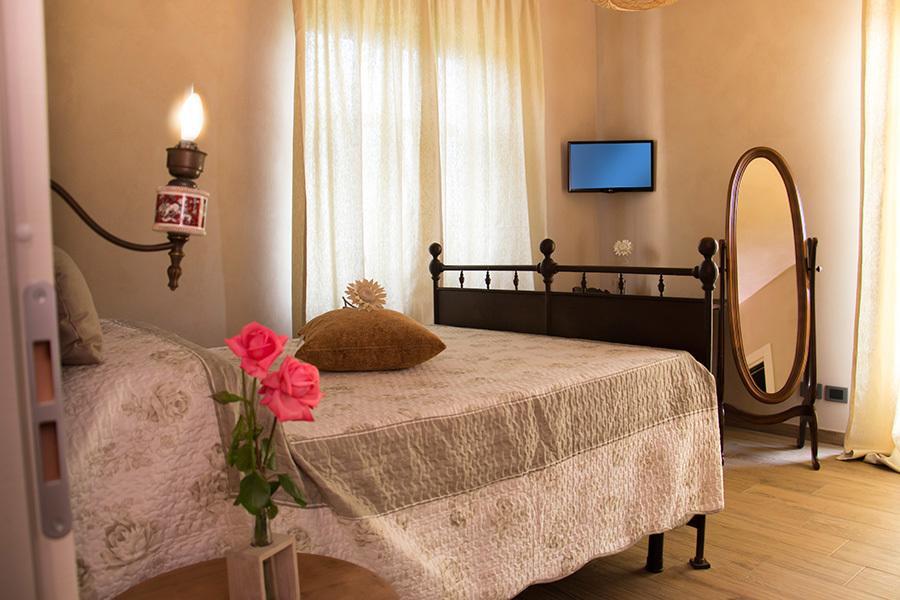 Villa Laura Castellinaldo Δωμάτιο φωτογραφία