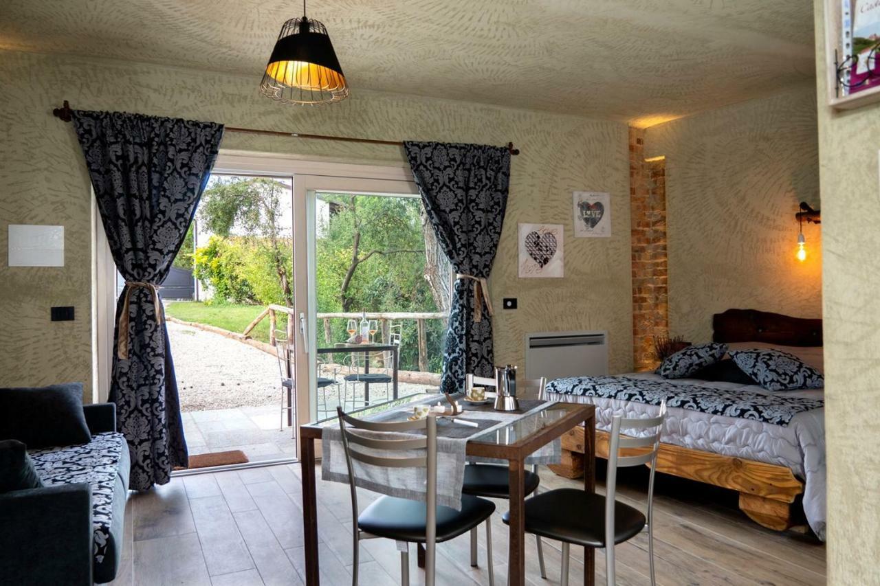 Villa Laura Castellinaldo Εξωτερικό φωτογραφία